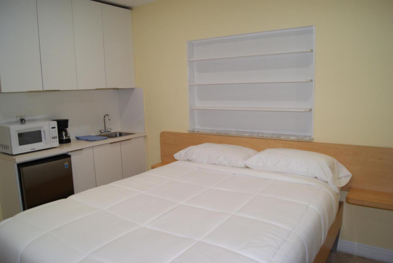 Private Studio Two Miles From Hard Rock Stadium Miami Gardens Εξωτερικό φωτογραφία